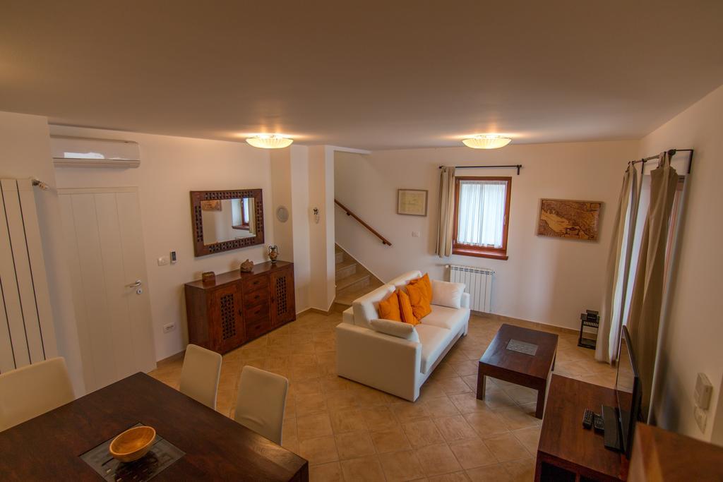 Apartments Athos Rabac Zewnętrze zdjęcie